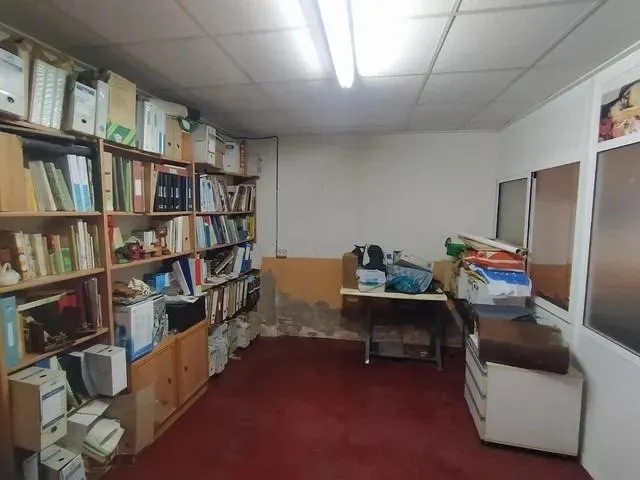 Local comercial en Novelda — 2