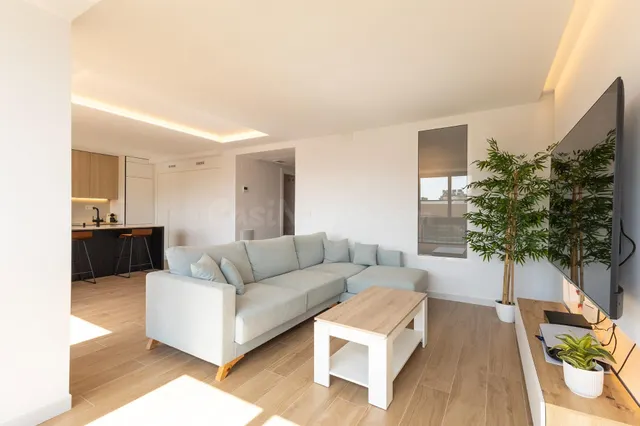 ✨ Exclusiva Vivienda de Lujo Reformado y lista para entrar a vivir en Av. Teodomiro: Confort Premium en Los Andenes 🌆 — 6