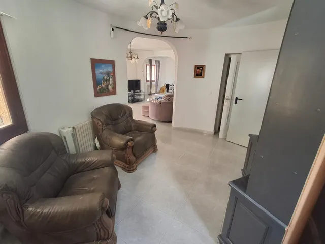 CHALET EN ORIHUELA COSTA CON GRAN PARCELA Y PISCINA PRIVADA — 23