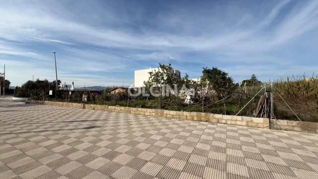 Oportunidad Única en Bellreguard: Terreno Urbano a Pasos de  - foto 3