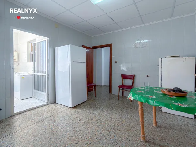 GRAN ÁTICO EN TORREVIEJA: 4 HAB, 1 BAÑO — 14