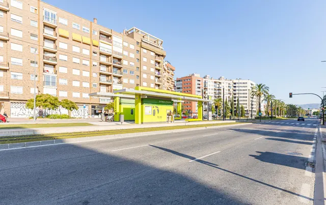 Piso de 5 dormitorios con dos plazas de garaje y trastero doble en Juan de Borbón, Murcia — 39