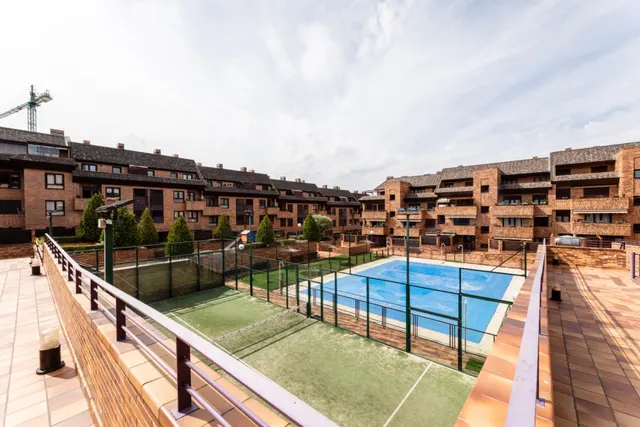ÁTICO CON DOS TERRAZAS Y VISTAS DESPEJADAS AL MONTE EN MONTECILLO, LAS ROZAS — 25