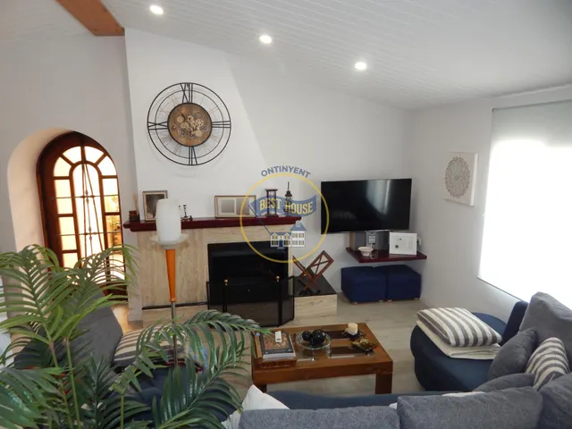 EXCLUSIVA CASA TODO INCLUIDO EN COCENTAINA. — 19