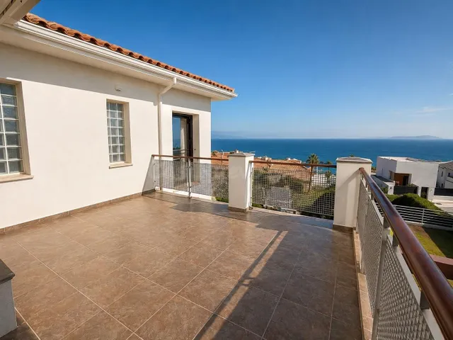 Magnífica villa unifamiliar en el faro con vistas a africa — 32