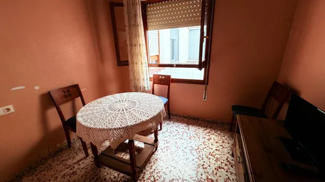 Amplio Piso en el Corazón de Almansa por solo €79,000 — 11