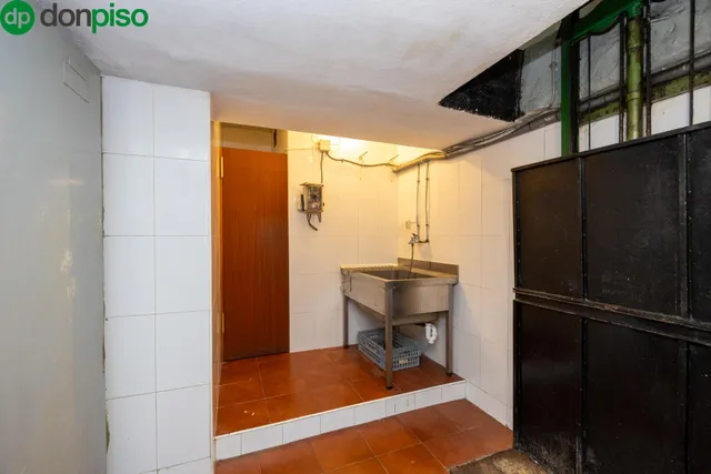 Local Comercial Avenida Enrique Martín Cuevas No.6 L8 — 22