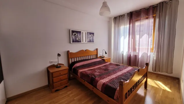 Piso 1 dormitorio en Alquiler, zona Camaretas, frente Centro Comercial — 6