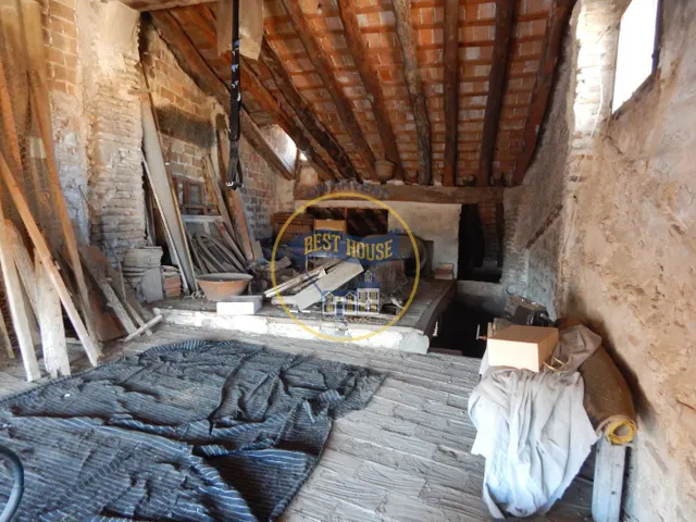 OPORTUNIDAD, AMPLIA CASA PARA REFORMAR EN AGULLENT — 20