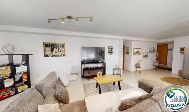 Piso de 3 habitaciones con amare comunitario - foto 3