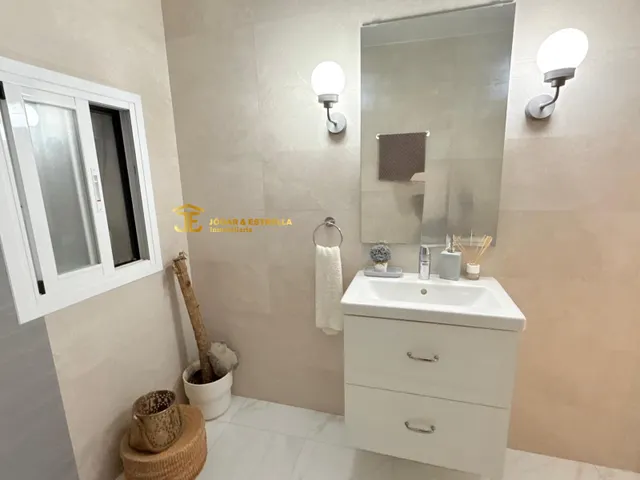 MARAVILLOSO CHALET DE 4 DORMITORIOS EN TORRECILLA — 19