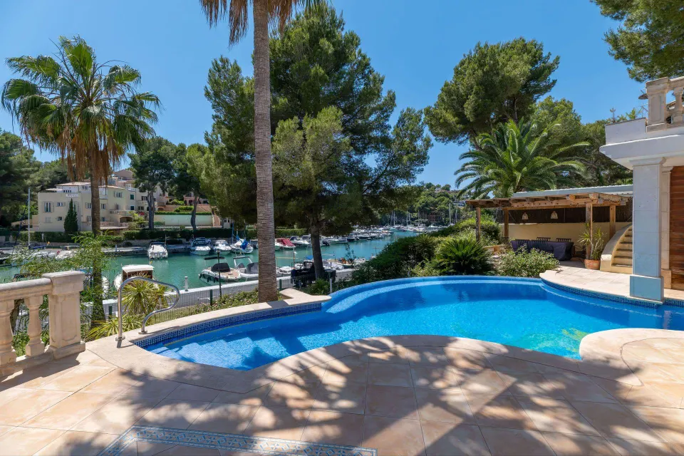 Villa 6 habitaciones 614m² en venta - Santa Ponsa