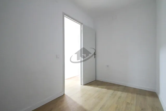 AMPLIA Y LUMINOSA VIVIENDA REFORMADA INTEGRAL CON BALCÓN Y ASCENSOR EN CERDANYOLA — 24