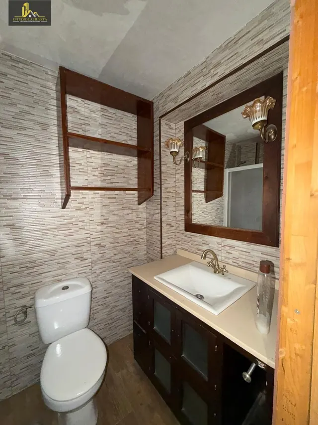 NUEVA CASA EN HIJUELA DE LAS COLES 4 DORMITORIOS — 4
