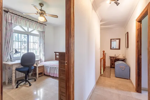 Espectacular Chalet en Ogijares - Ideal para Familias — 43