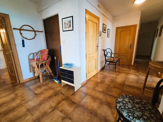 Piso de 4 dormitorios en primera línea de La Colonia con espectaculares vistas a la playa — 33