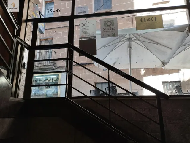Se VENDE o ALQUILA LOCAL COMERCIAL EN ZONA CENTRO (parte ant - foto 5