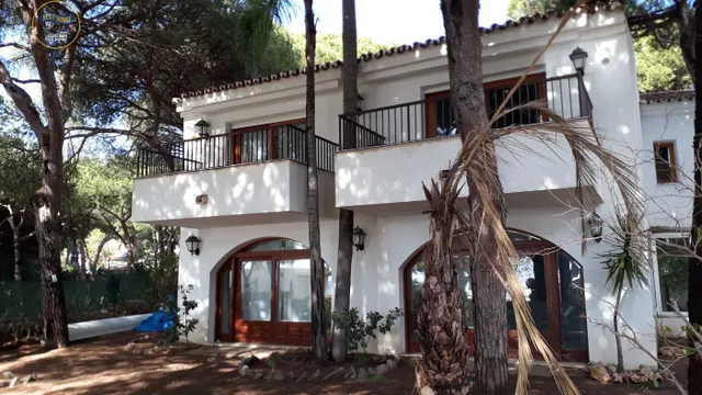 EXCELENTE VILLA PARA REHABILITAR EN CABOPINO — 6