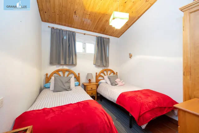DUPLEX EN PLENA SIERRA NEVADA — 27
