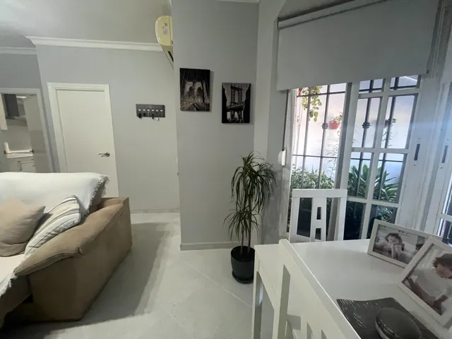 UNIFAMILIAR EN PLANTA BAJA CON TRES PATIOS, AZOTEA Y GARAJE LISTA PARA ENTRAR A VIVIR — 40