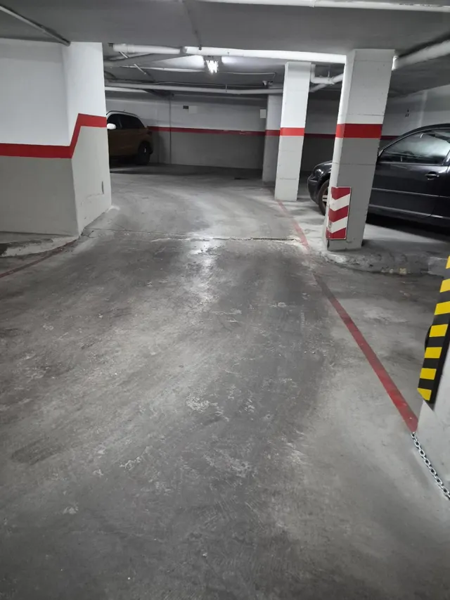 Se alquila plaza de garaje en zona Santa Eulalia — 6