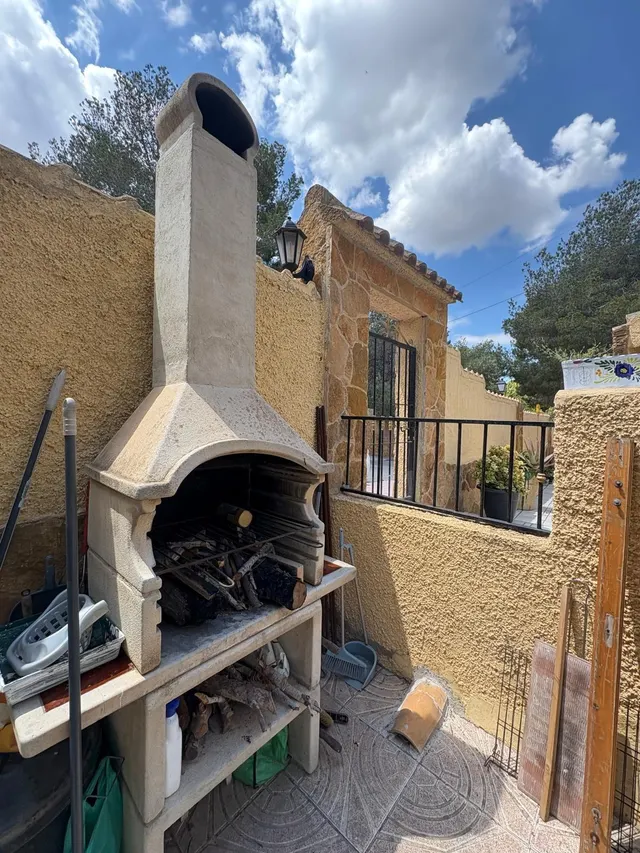 CHALET EN ORIHUELA COSTA CON GRAN PARCELA Y PISCINA PRIVADA — 9