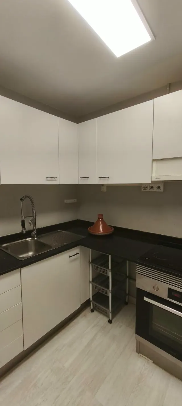 PISO ALQUILER EN CIUTAT VELLA — 7