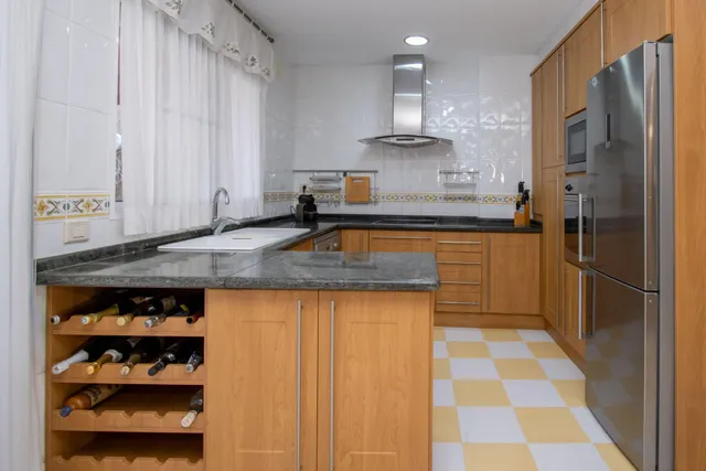 MONCOFAR (CASTELLÓN). CASA SINGULAR DE 2 PLANTAS JUNTO A LA IGLESIA. — 30