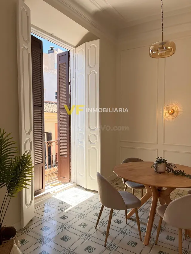 ¡Donde la elegancia clásica se encuentra con las mejores vistas de Málaga! — 3