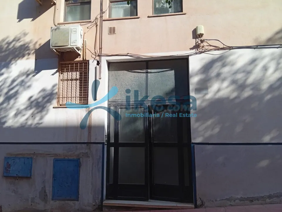 VENTA DE PISO EN ALMERÍA (ALMERÍA)