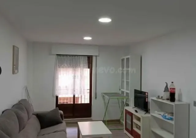 Piso 4 habitaciones 82m² en alquiler - Carmelitas-Oeste