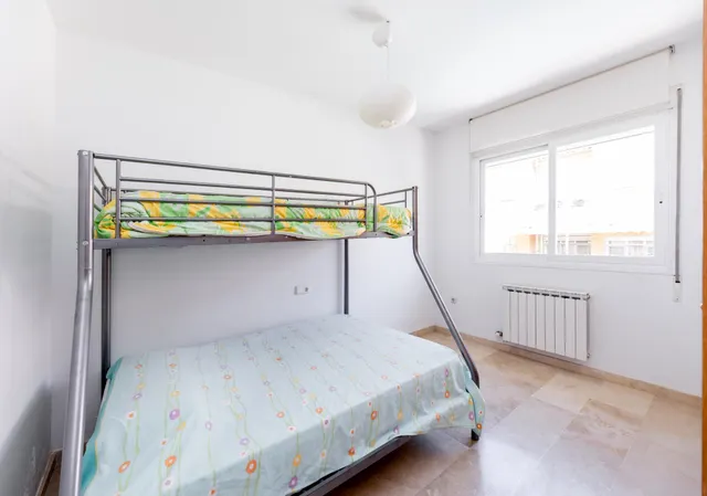 Casa Adosada Ideal en Urbanización con Piscina — 18