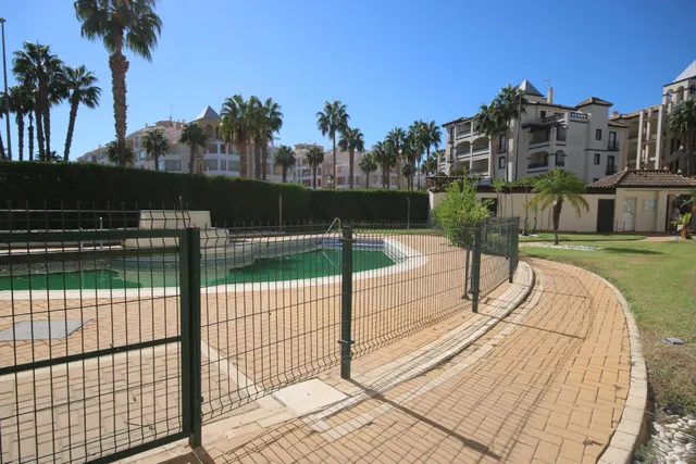 Apartamento con 2 suites y terraza en Residencial El Faro, Isla Canela — 43