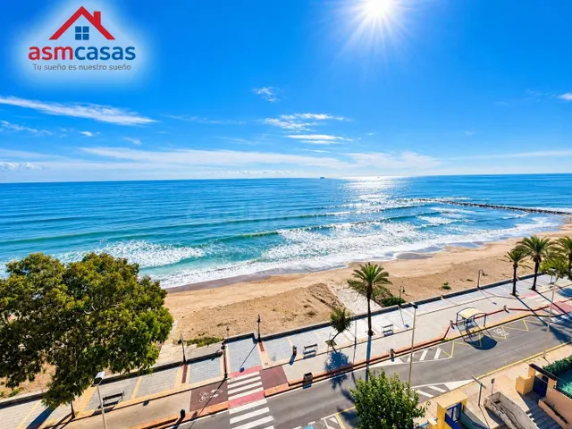 Apartamento en Primera Línea de Playa con vistas espectacula - foto 2
