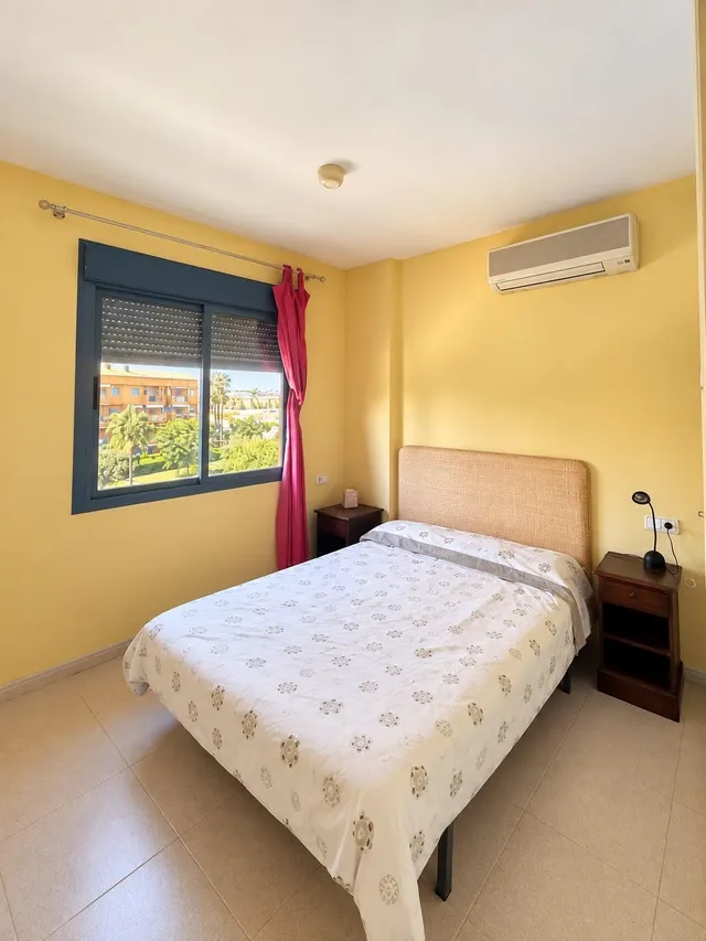 ÁTICO DÚPLEX EN DENIA CON 35 M2 DE TERRAZAS, 4 DORMITORIOS Y ESPECTACULARES VISTAS — 9