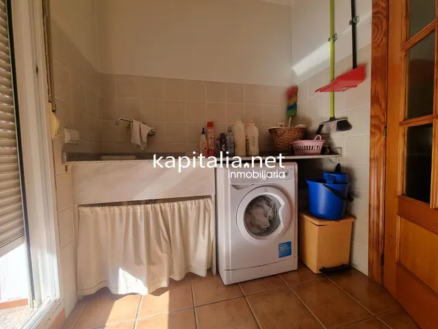 Chalet a la venta en Ontinyent. — 23