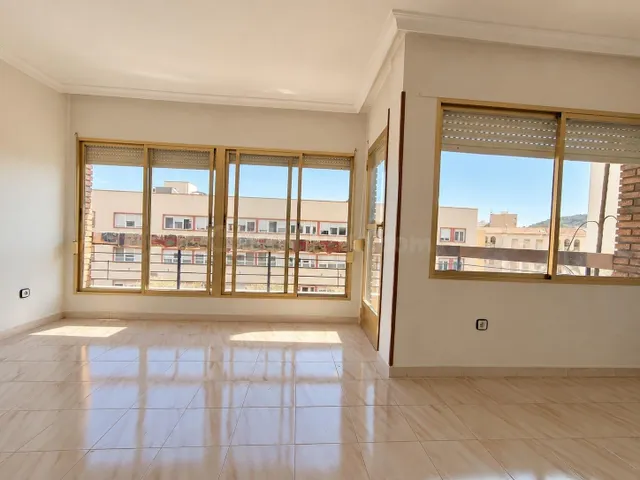 VIVIENDA CON ASCENSOR EN CAMPOAMOR - foto 2