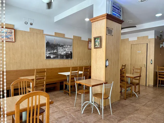 CAFETERIA EN MANRESA - foto 3
