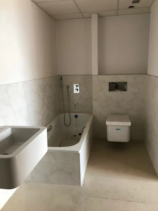 DÚPLEX DE 113 M2, NUEVO, 2 HAB., SALÓN, COCINA, 3 BAÑOS. CALIDADES LUJO — 27