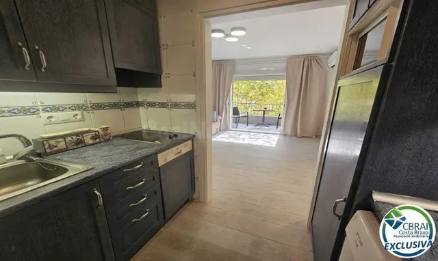 Acogedor Apartamento en el Centro de Empuriabrava - foto 5