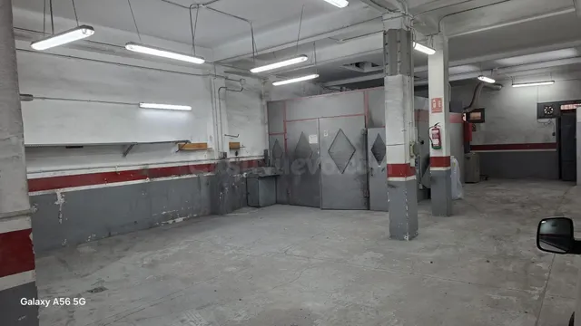 Local comercial en calle Séneca — 5
