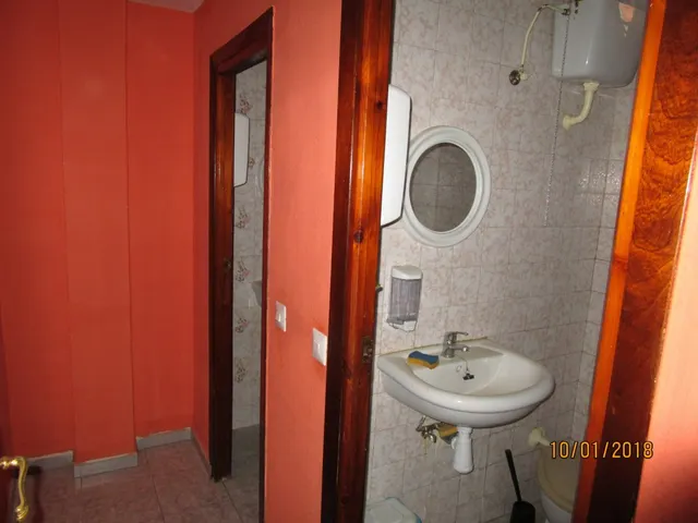 Urbis te ofrece un local comercial en la zona de la Estación, Salamanca. — 9