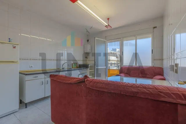 Casa en san roque con cochera y amplia terraza — 8