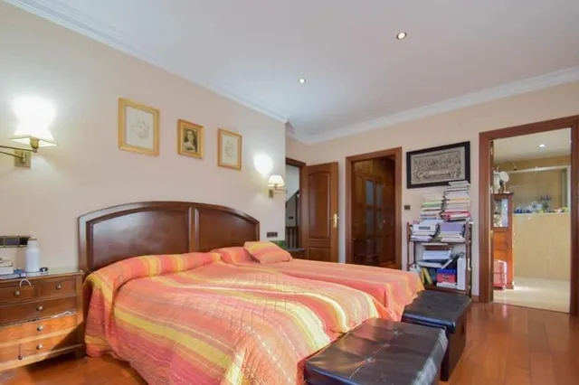 Chalet en venta en Maracena — 30