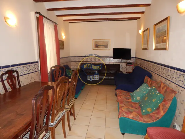 OPORTUNIDAD, CASA REFORMADA CON PISCINA Y OTRAS COMODIDADES. — 4