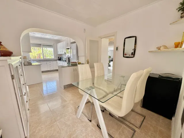 Villa 7 habitaciones 374m² en venta - Comunidad valenciana — 41