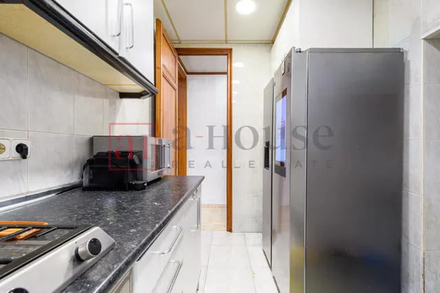 PISO LISTO PARA ENTRAR A VIVIR CON BALCON Y DOBLE ORIENTACIÓN EN LA DRETA DE L'EIXAMPLE — 8
