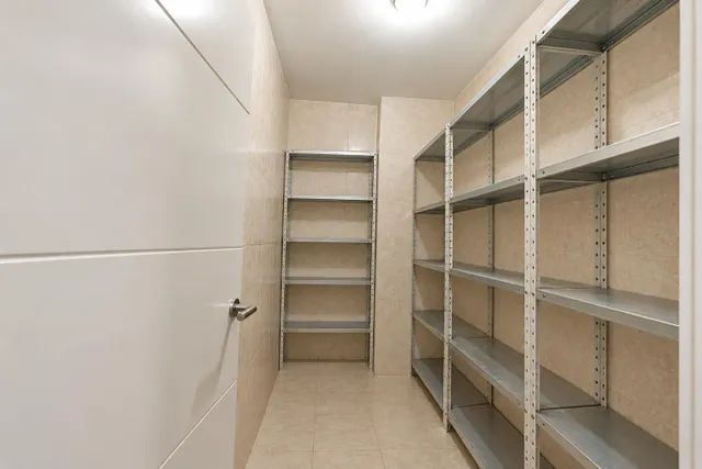 Local comercial 11 habitaciones 200m² en alquiler - Opañel — 14