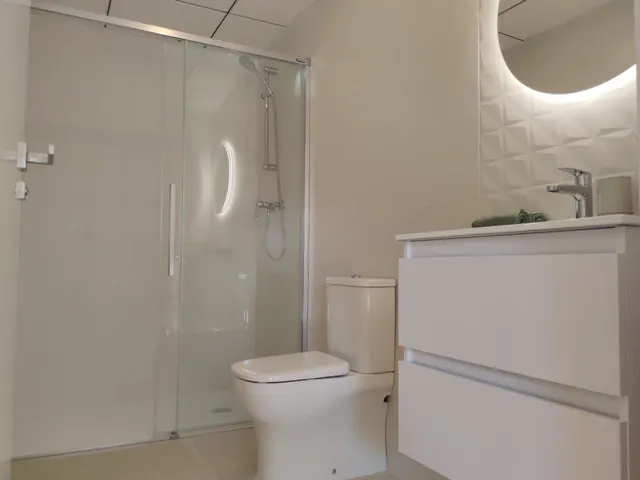 Impresionante apartamento nuevo en Torreblanca, Torrevieja. — 24