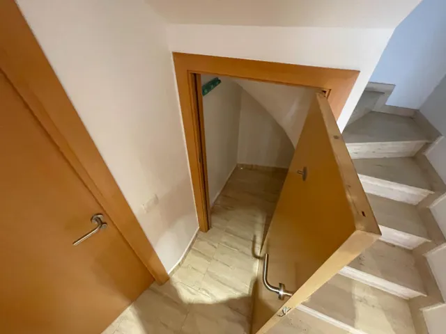 Dúplex céntrico en venta en Olesa de Montserrat, con terrazas y parking — 39